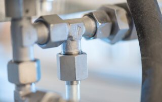 צנרת הידראולית קשיחה